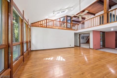 26 Skyline Drive Watchung NJ 07069