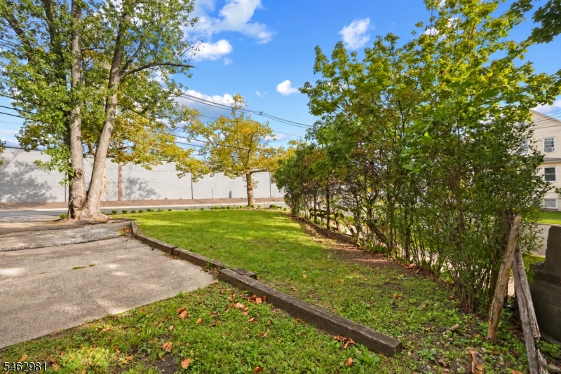 1337 S 2nd Street Plainfield NJ 07063