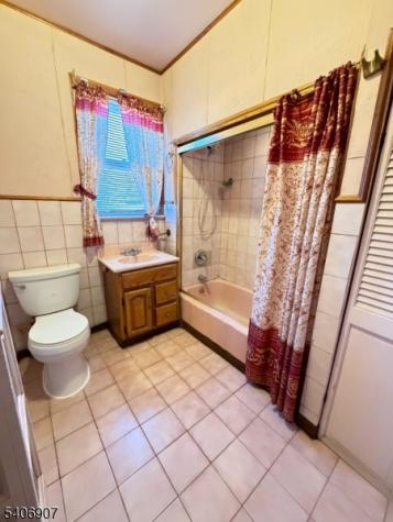 63 Sunnyside Terrace East Orange NJ 07018