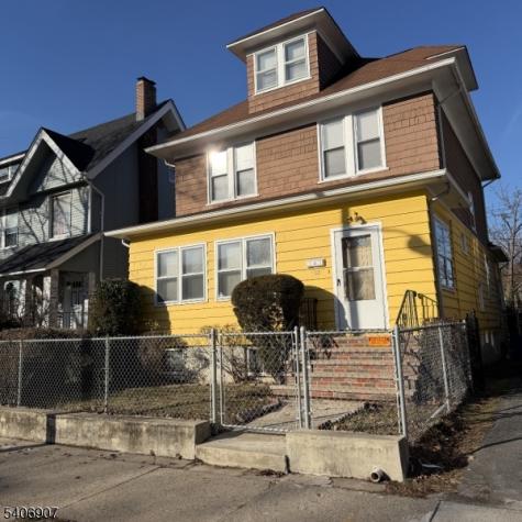 63 Sunnyside Terrace East Orange NJ 07018