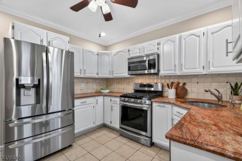 119 Kingston Avenue Hawthorne NJ 07506