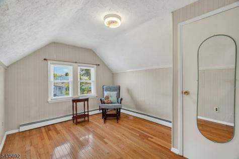 119 Kingston Avenue Hawthorne NJ 07506