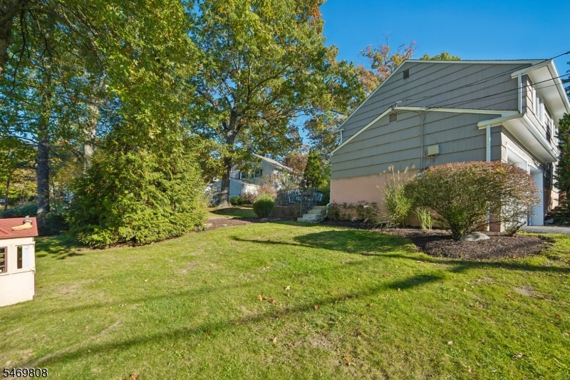 38 W Lawn Road Livingston NJ 07039