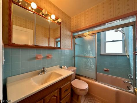 230 Macdonald Drive Wayne NJ 07470