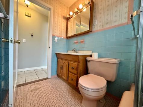 230 Macdonald Drive Wayne NJ 07470
