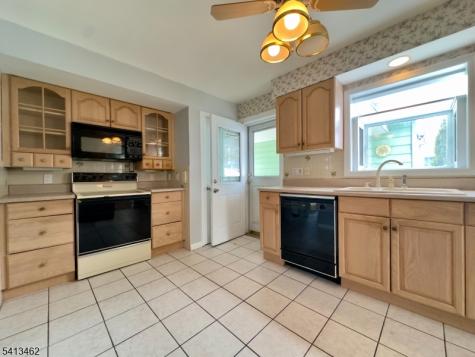 230 Macdonald Drive Wayne NJ 07470