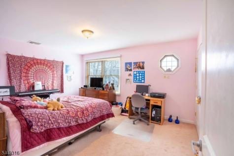 2 Lilac Road Jefferson NJ 07849