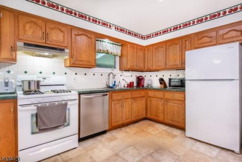 325 Conklintown Road Ringwood NJ 07456