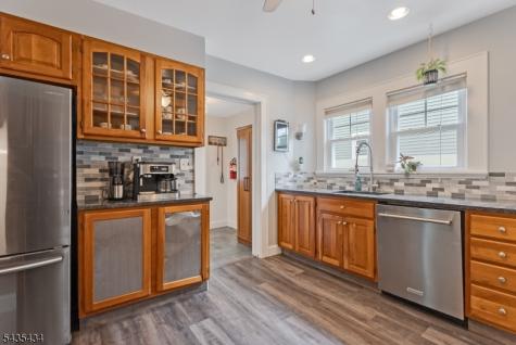 12 Raymond Road Morris NJ 07960