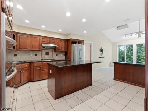 1079 Hoffman Road Bridgewater NJ 08807