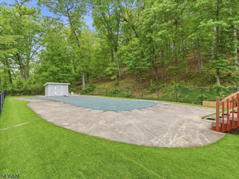 1079 Hoffman Road Bridgewater NJ 08807
