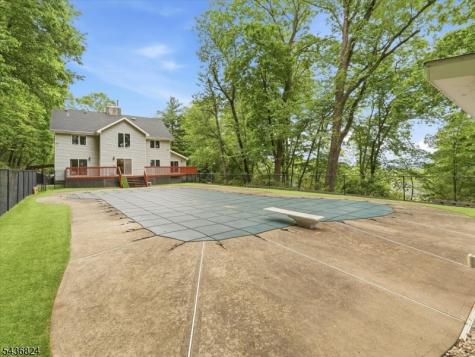 1079 Hoffman Road Bridgewater NJ 08807