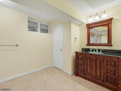 1079 Hoffman Road Bridgewater NJ 08807