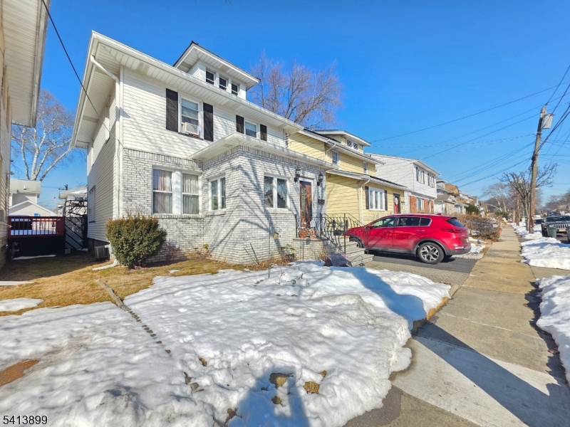 137 Fairbanks Street Hillside NJ 07205