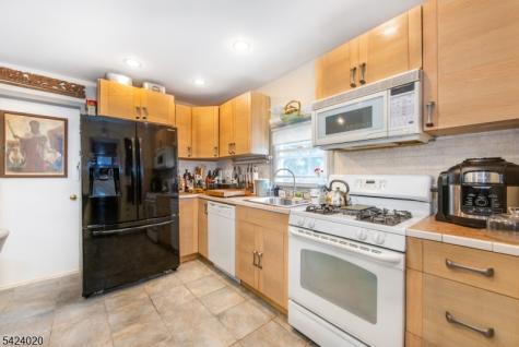 125 Lafayette Place Plainfield NJ 07060