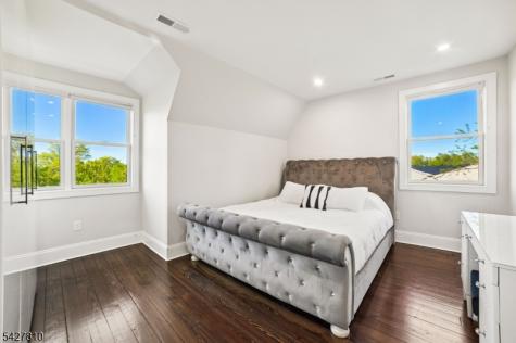 77 Kent Place Boulevard Summit NJ 07901