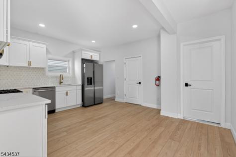 182 N Maple Avenue East Orange NJ 07017