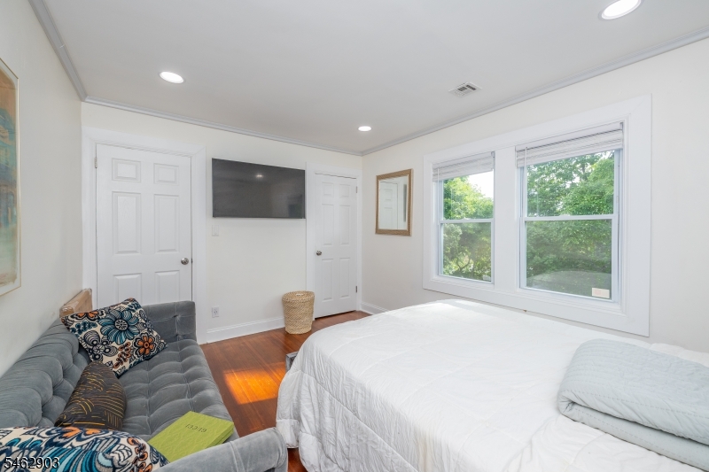 16 Eagle Terrace West Orange NJ 07052