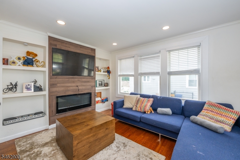 16 Eagle Terrace West Orange NJ 07052
