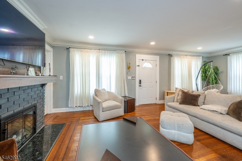 16 Eagle Terrace West Orange NJ 07052