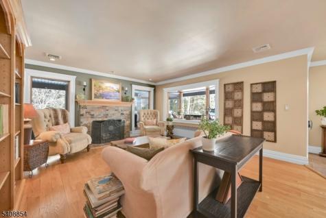285 Chestnut Ridge Road Woodcliff Lake NJ 07677