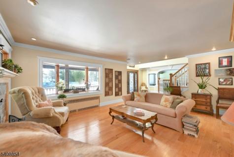 285 Chestnut Ridge Road Woodcliff Lake NJ 07677