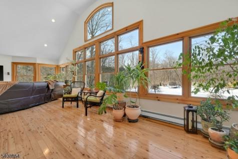 285 Chestnut Ridge Road Woodcliff Lake NJ 07677