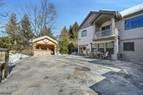 285 Chestnut Ridge Road Woodcliff Lake NJ 07677