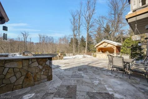 285 Chestnut Ridge Road Woodcliff Lake NJ 07677
