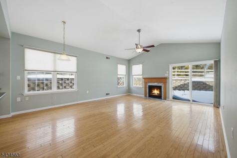 56 Kensington Circle White NJ 07823