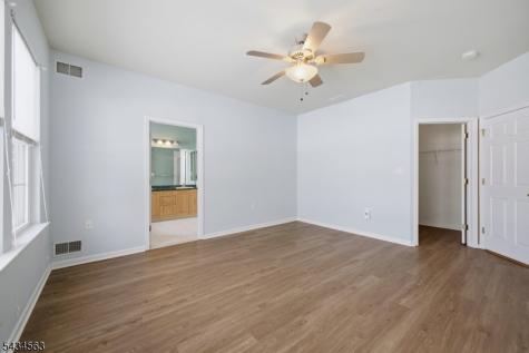 56 Kensington Circle White NJ 07823