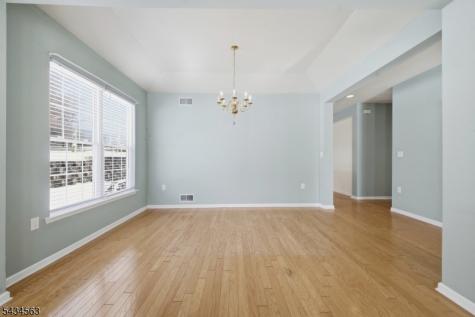 56 Kensington Circle White NJ 07823