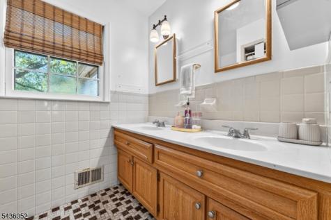 69 Manners Road East Amwell NJ 08551