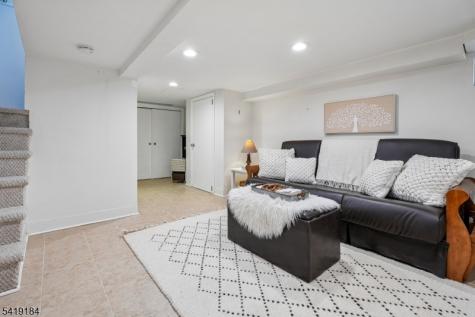 325 Manor Avenue Cranford NJ 07016