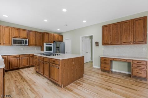 12 Warren Avenue Green Brook NJ 08812