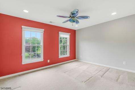 12 Warren Avenue Green Brook NJ 08812