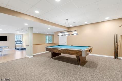 12 Warren Avenue Green Brook NJ 08812