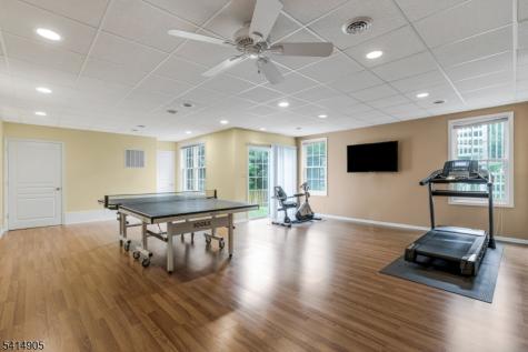 12 Warren Avenue Green Brook NJ 08812