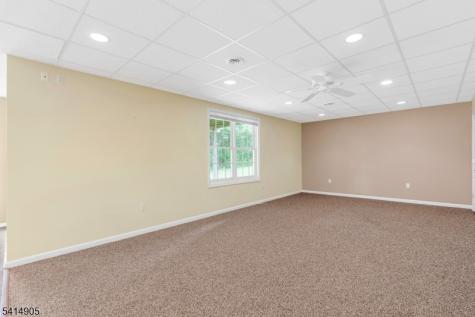 12 Warren Avenue Green Brook NJ 08812