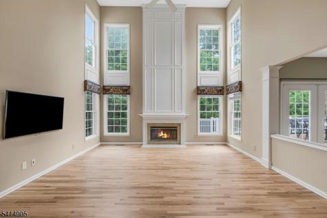12 Warren Avenue Green Brook NJ 08812