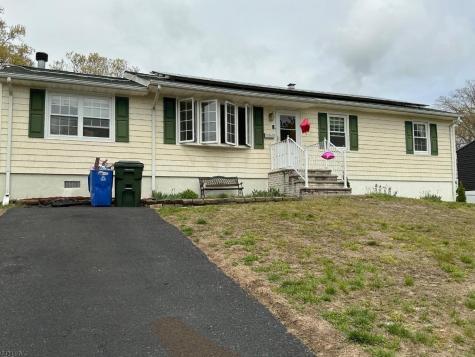 20 Nottingham Drive Howell NJ 07731