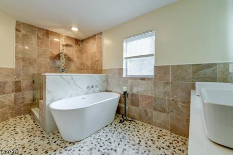 105 Battle Hill Avenue Springfield NJ 07081