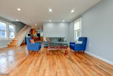 105 Battle Hill Avenue Springfield NJ 07081