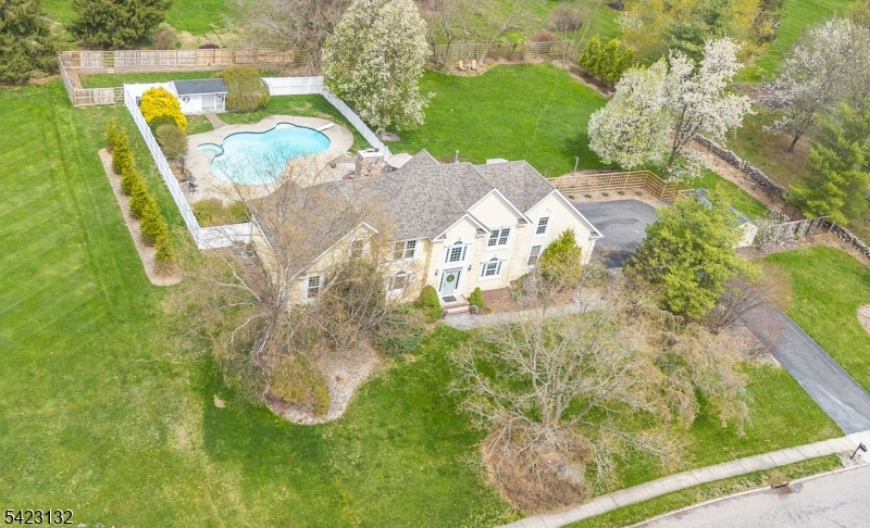 13 Wilson Way Raritan NJ 08551