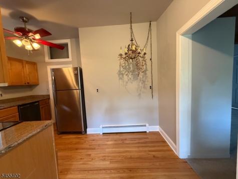 7 Cottage Avenue Roxbury NJ 07850
