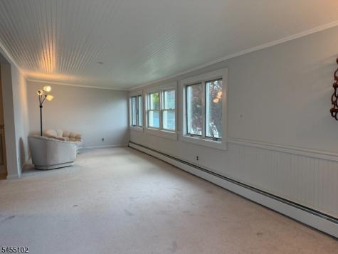 7 Cottage Avenue Roxbury NJ 07850