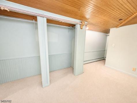 7 Cottage Avenue Roxbury NJ 07850