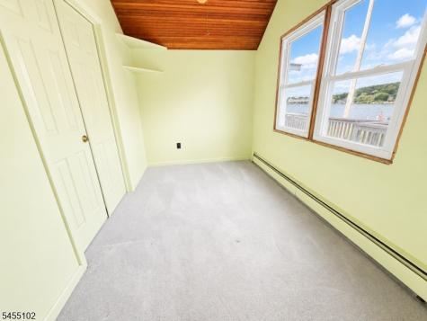 7 Cottage Avenue Roxbury NJ 07850