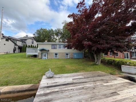 7 Cottage Avenue Roxbury NJ 07850