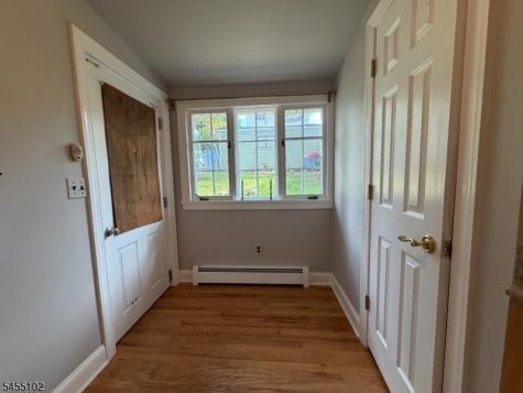 7 Cottage Avenue Roxbury NJ 07850